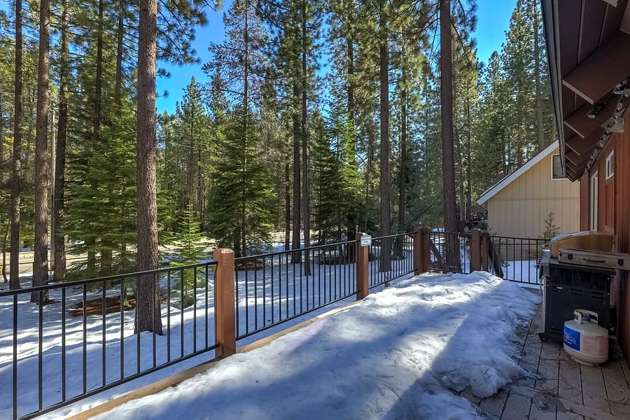 Sierra Solitude Cabin Lake Tahoe